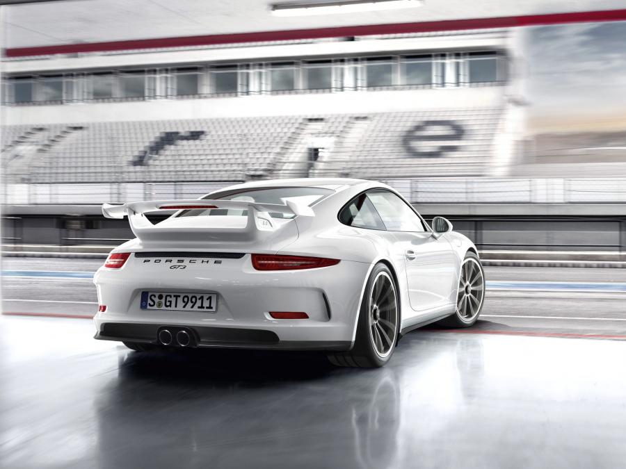  Porsche 911 GT3 2013 года  (фото 28 из 78)